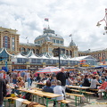 A very busy Scheveningen promenade